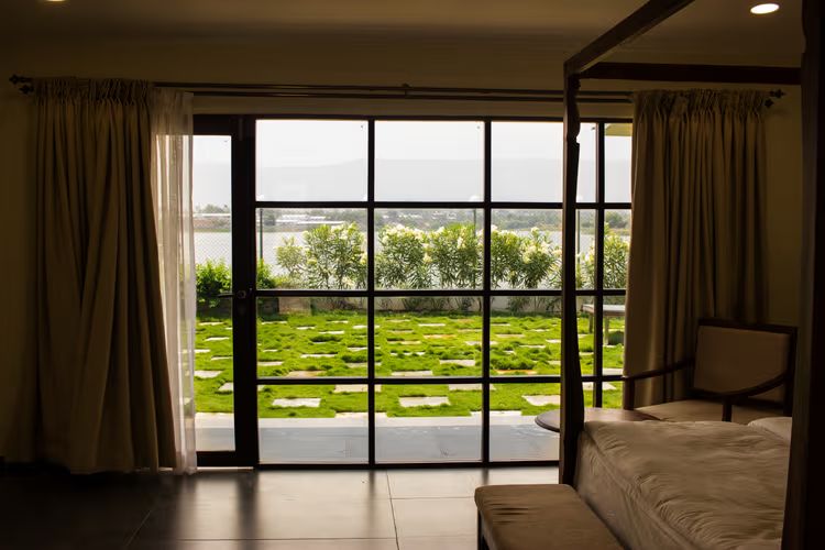 Workcation Near Pune: Wi-Fi, Lake Views and Quiet Hours